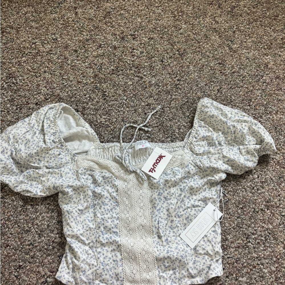 Sienna Sky White Puff Sleeve Ruffled Blouse